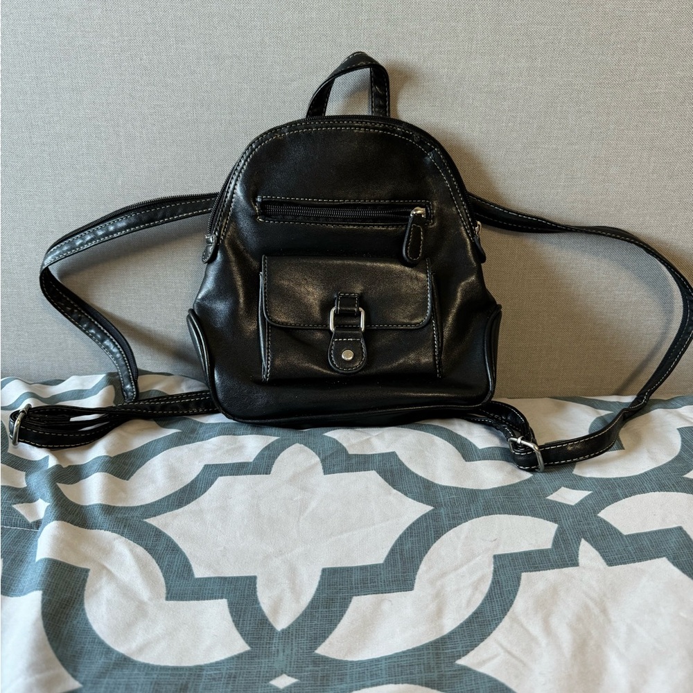 Lot of 5 purses - Picture 13 of 16